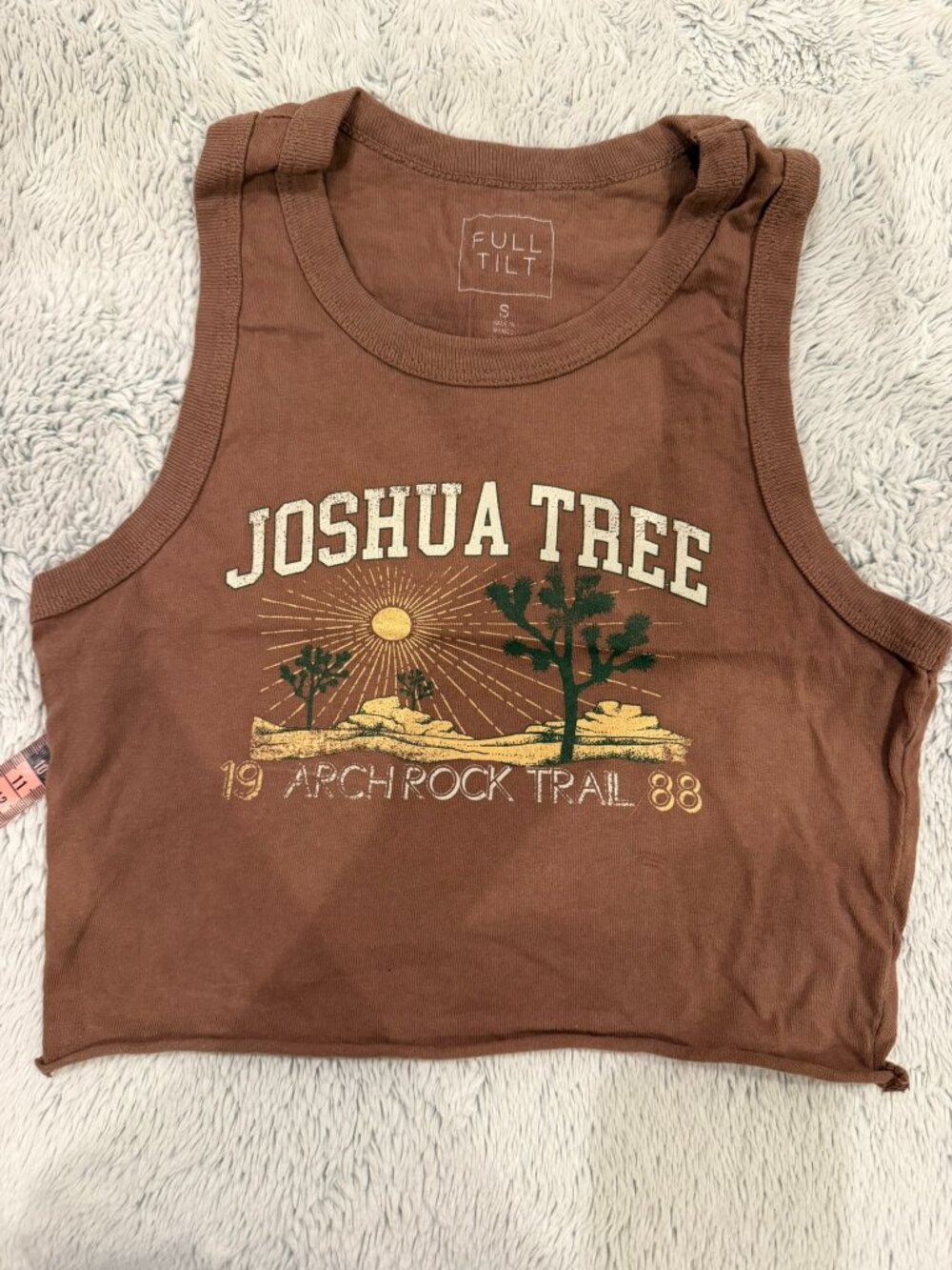 Full Tilt crop tank